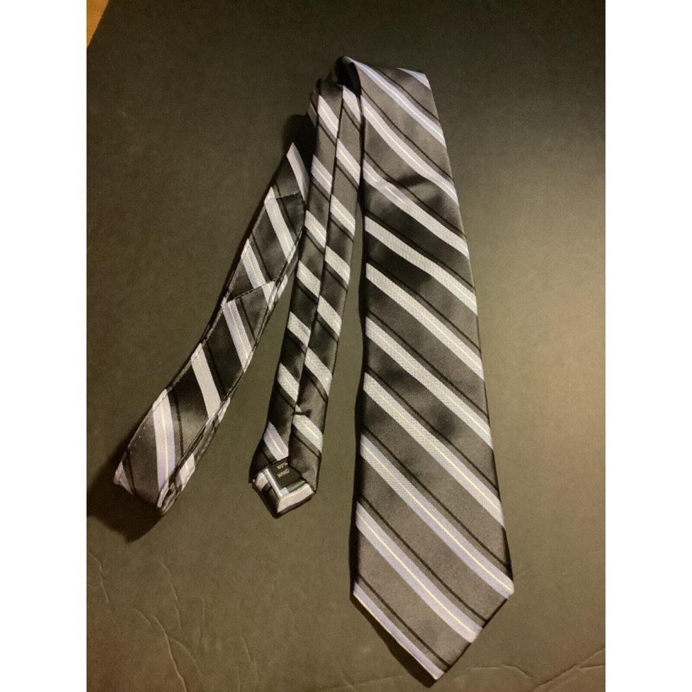 BEAU BRUMMEL Soho Men's 100% Silk Tie. Black Blue Striped Classic Design.